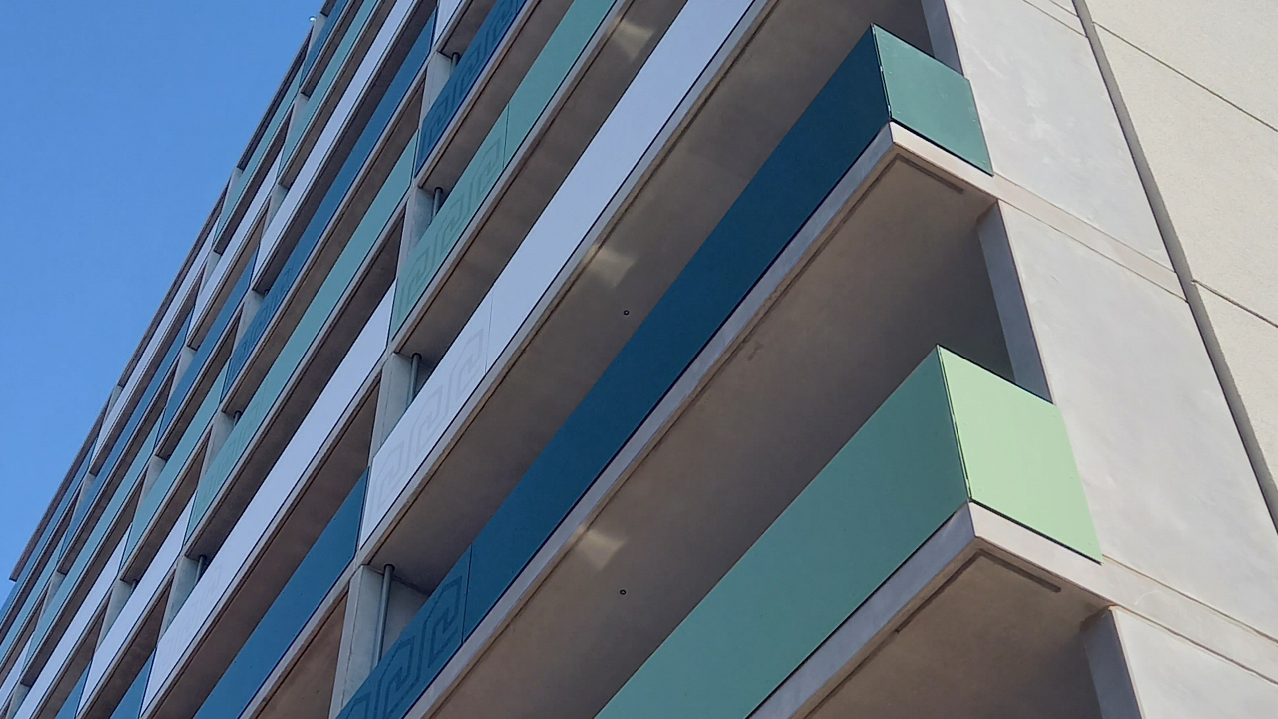 18-15-16-vossstrasse-02