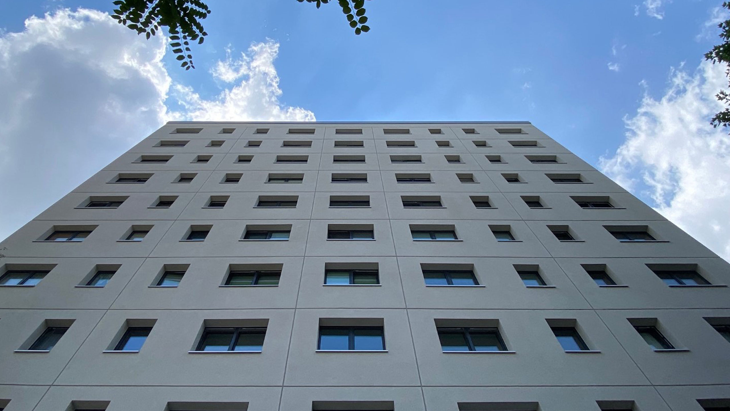 18-15-16-vossstrasse-04